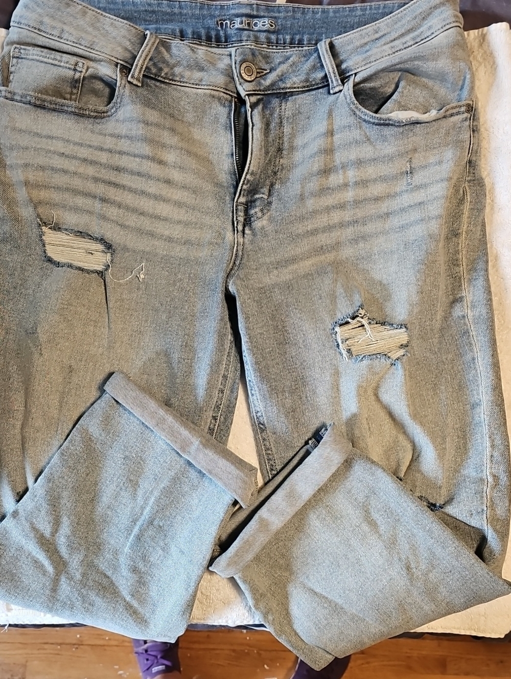 maurices Light Blue Distressed Boyfriend Capris